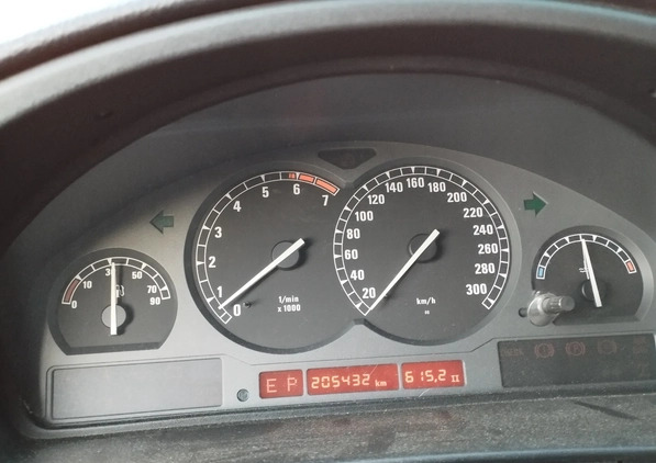 BMW Seria 8 cena 130000 przebieg: 210000, rok produkcji 1991 z Gliwice małe 191